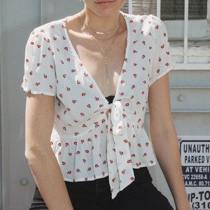 brandy melville front-tie white floral crop top